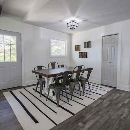 Gorgeous Renovated Home With Large & Private Lot Winchester المظهر الخارجي الصورة