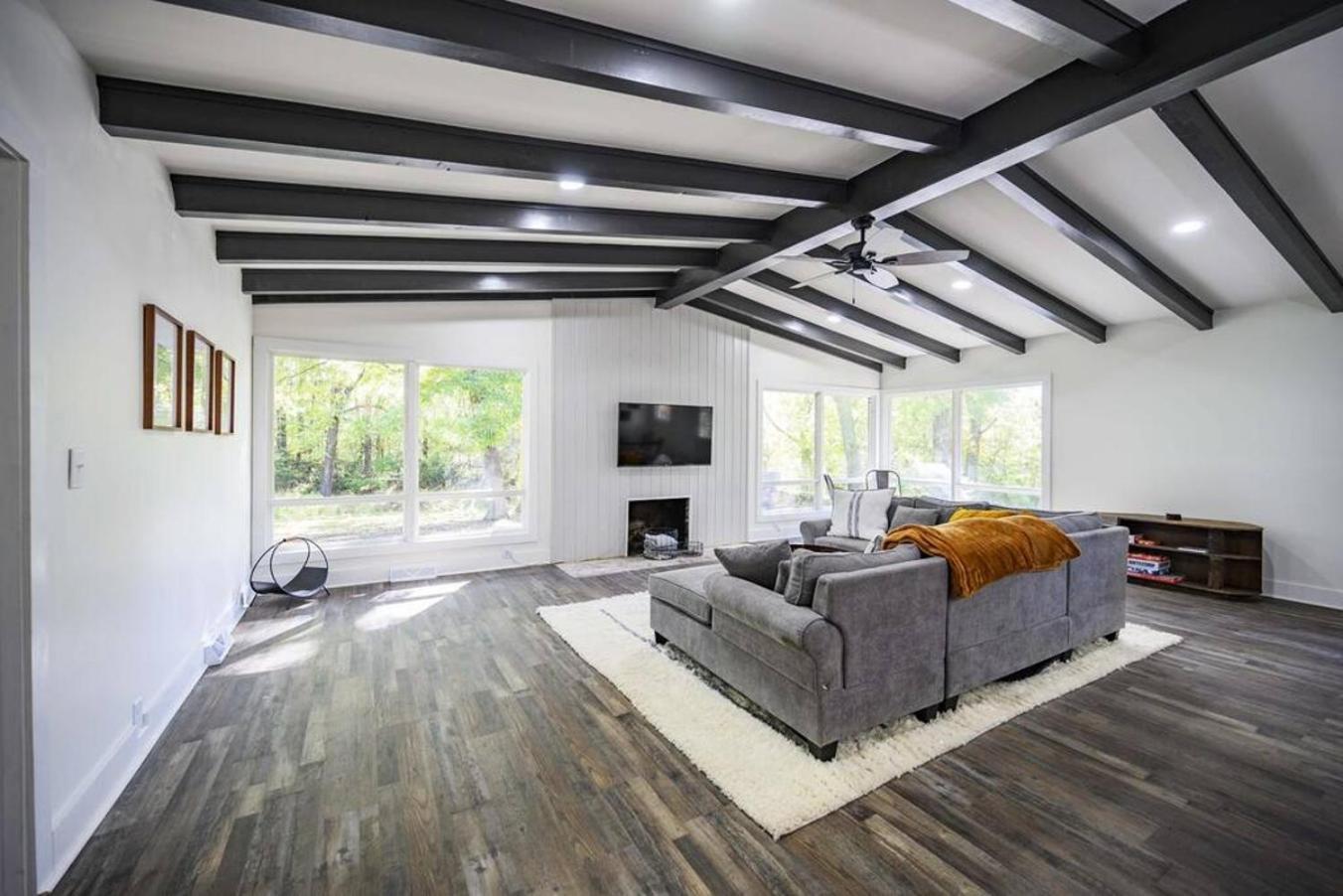 Gorgeous Renovated Home With Large & Private Lot Winchester المظهر الخارجي الصورة